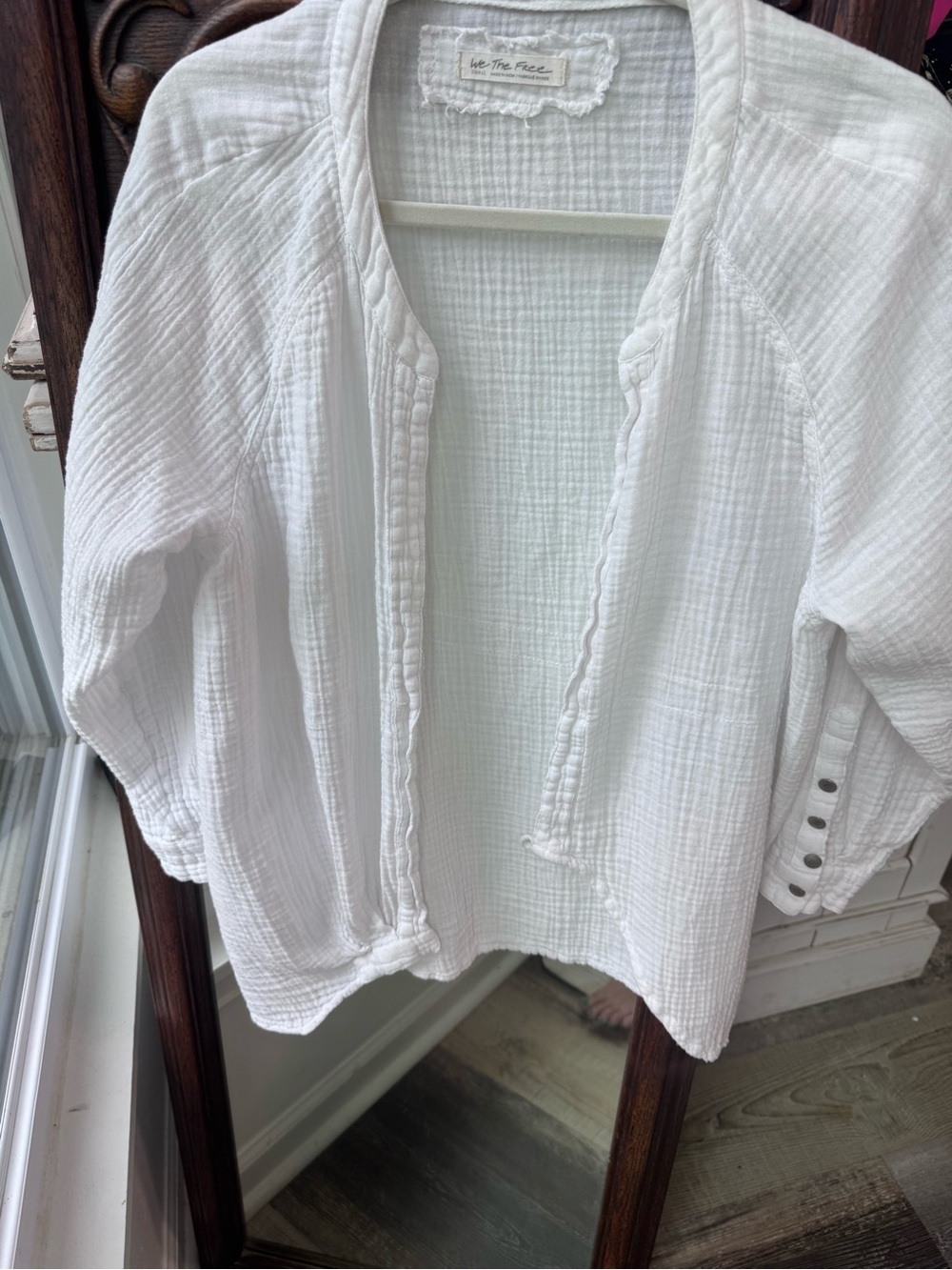 Free People We The Free White Gauze Wrap Top Boho Cottage Coastal Layering med - Picture 4 of 9